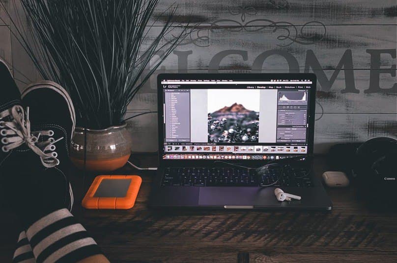 Crear Motion Graphics no es tan sencillo, es mejor pedir ayuda a los profesionales de esta área.