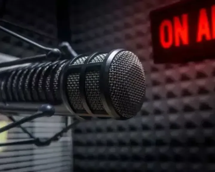Anuncios de radio corporativos para negocios locales en Bizkaia y alrededores